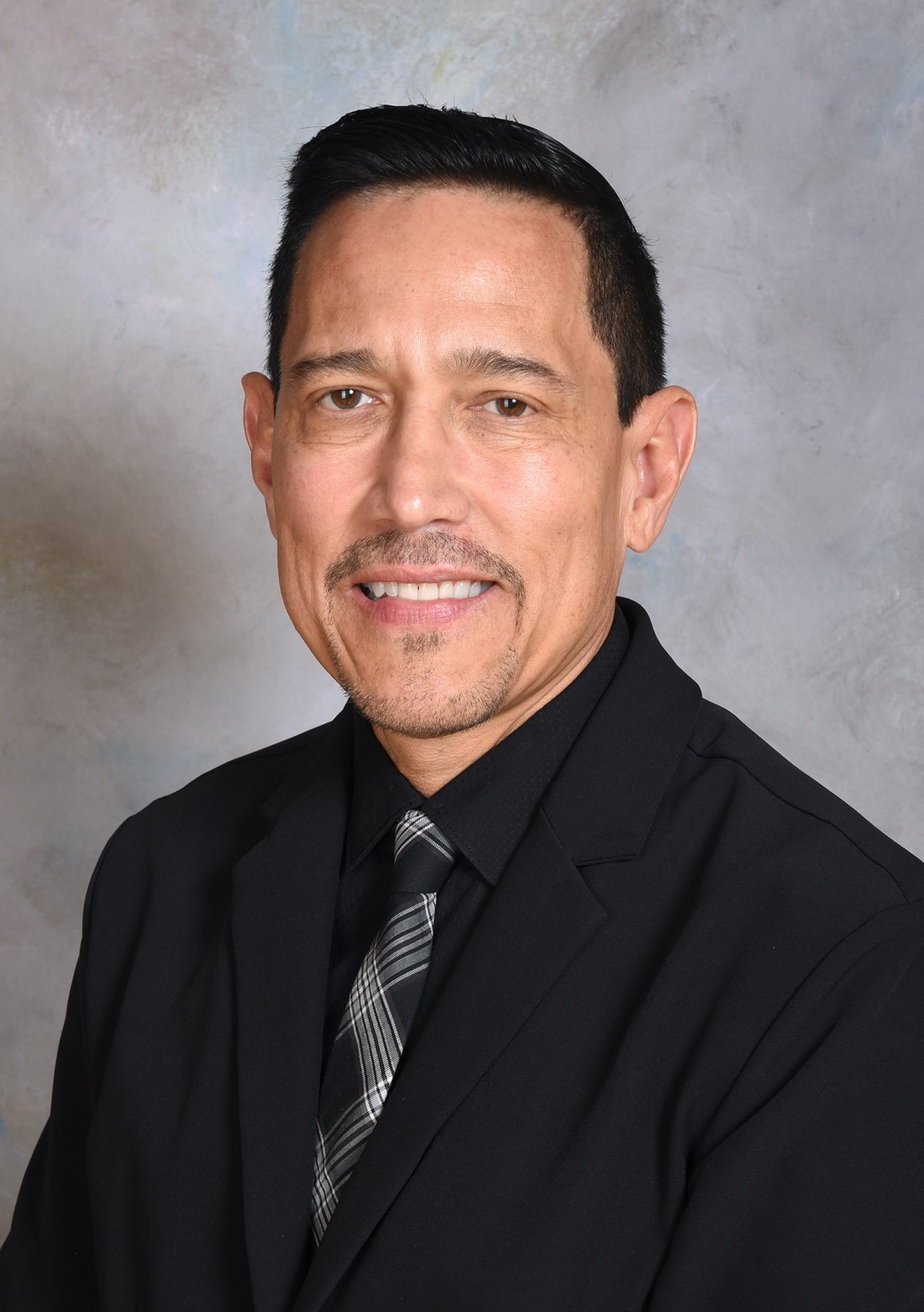 Dr. Nelson Diaz