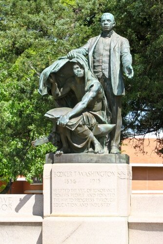 BTW statue
