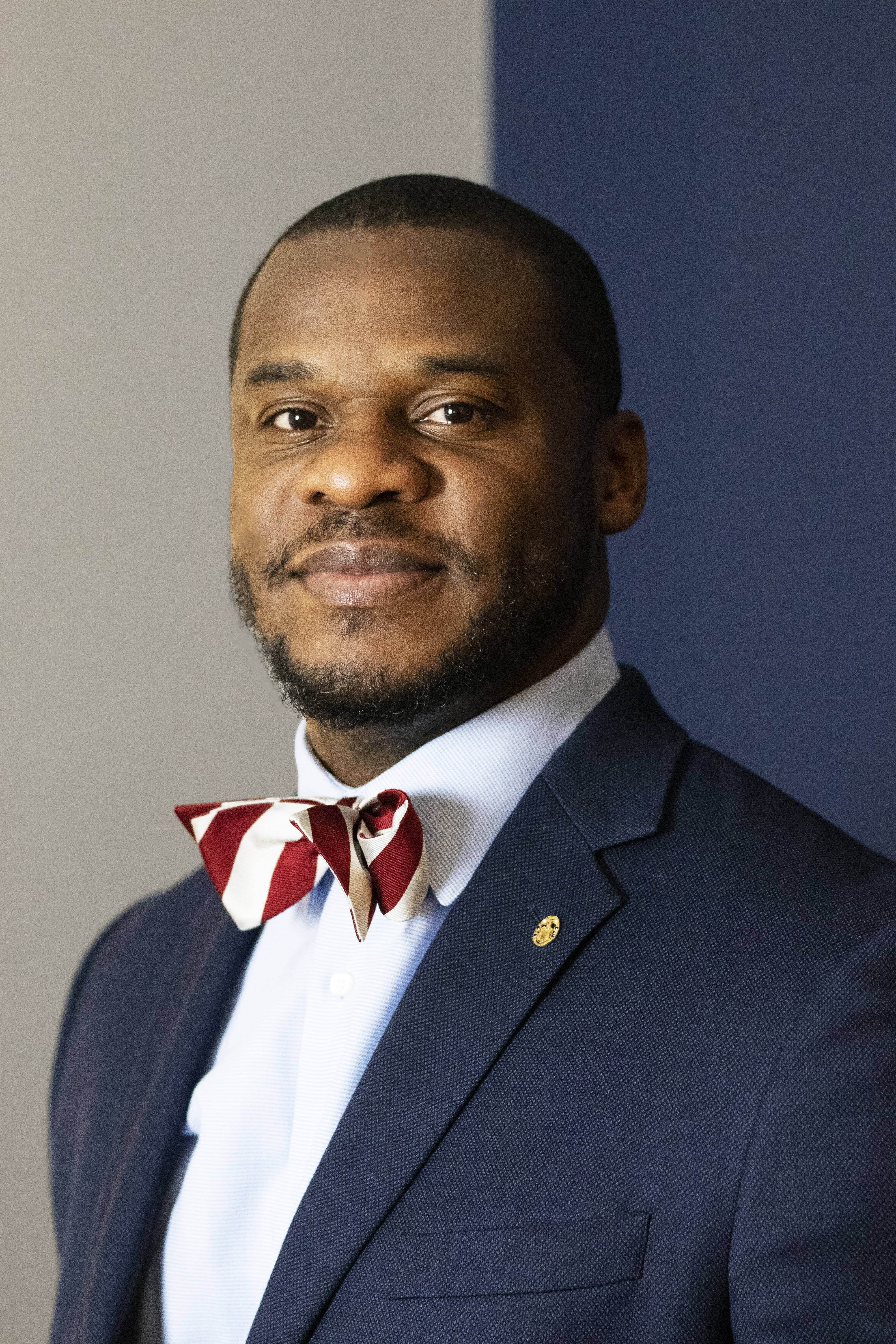 Headshot of Thaddeus Walker