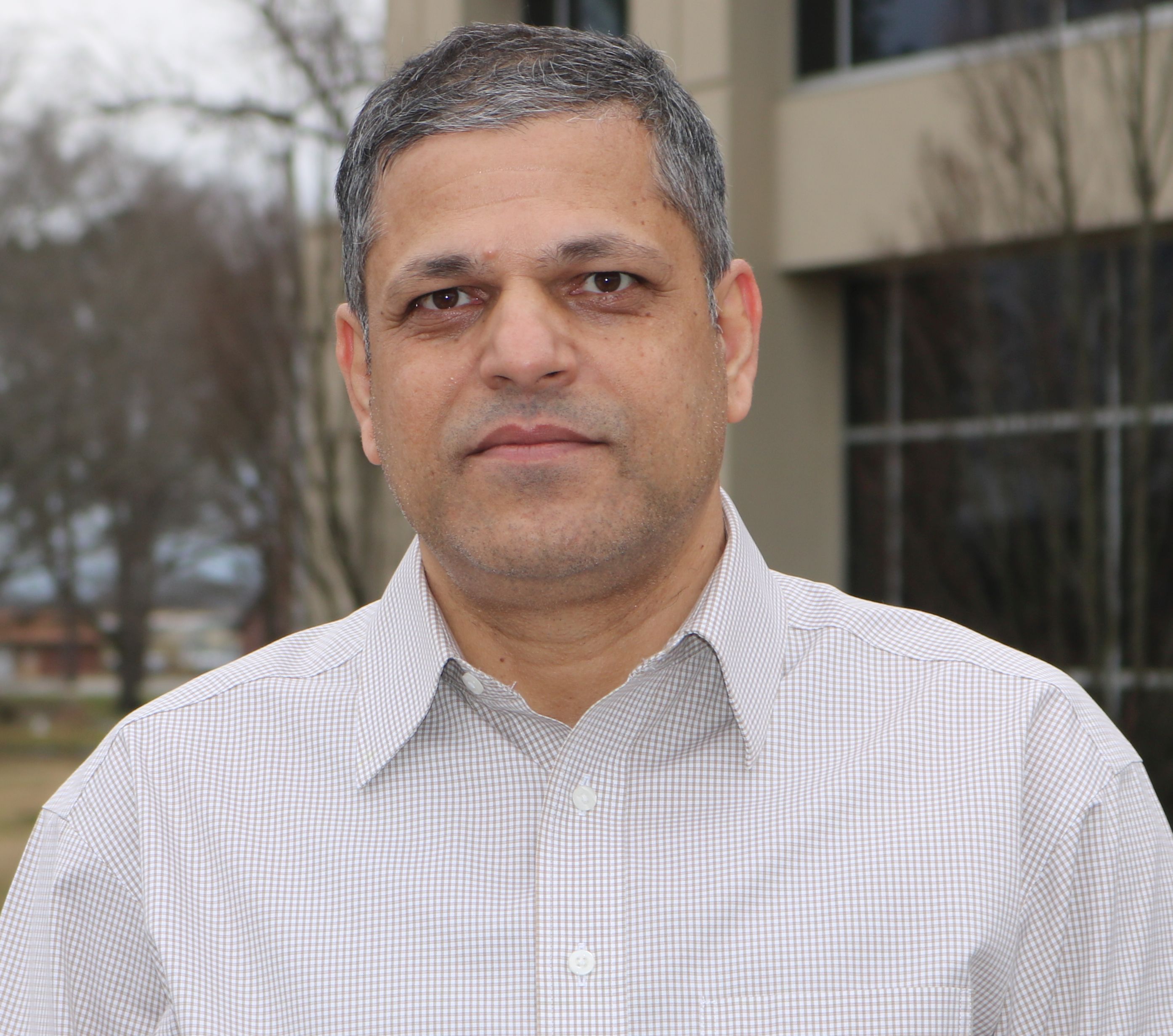 Headshot of Robert E. Zabawa