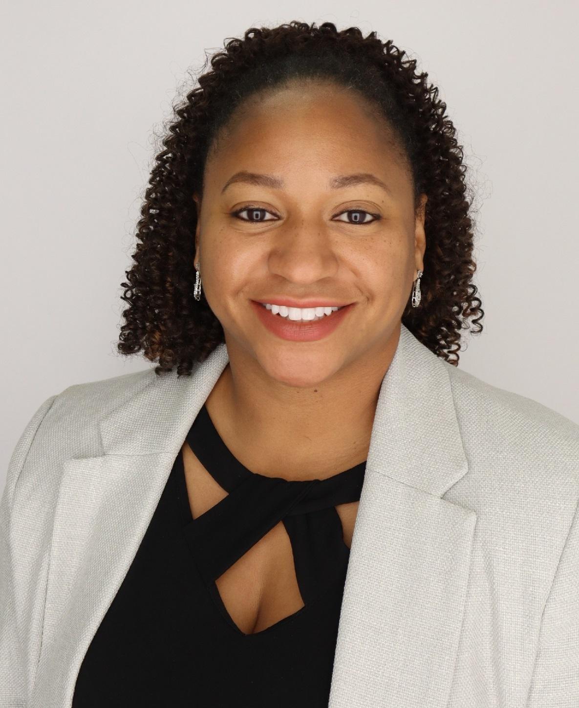 Dr. Catherine Armwood headshot