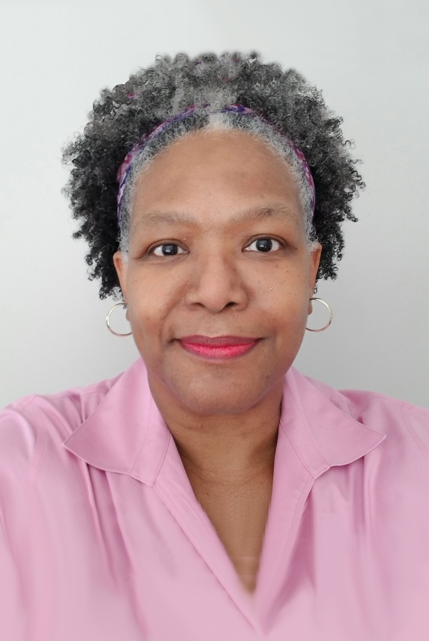 Thonnia Lee headshot