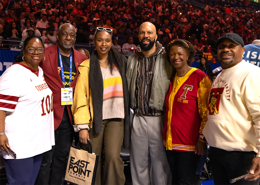 President and Mrs Brown with Jennifer Hudson and Common