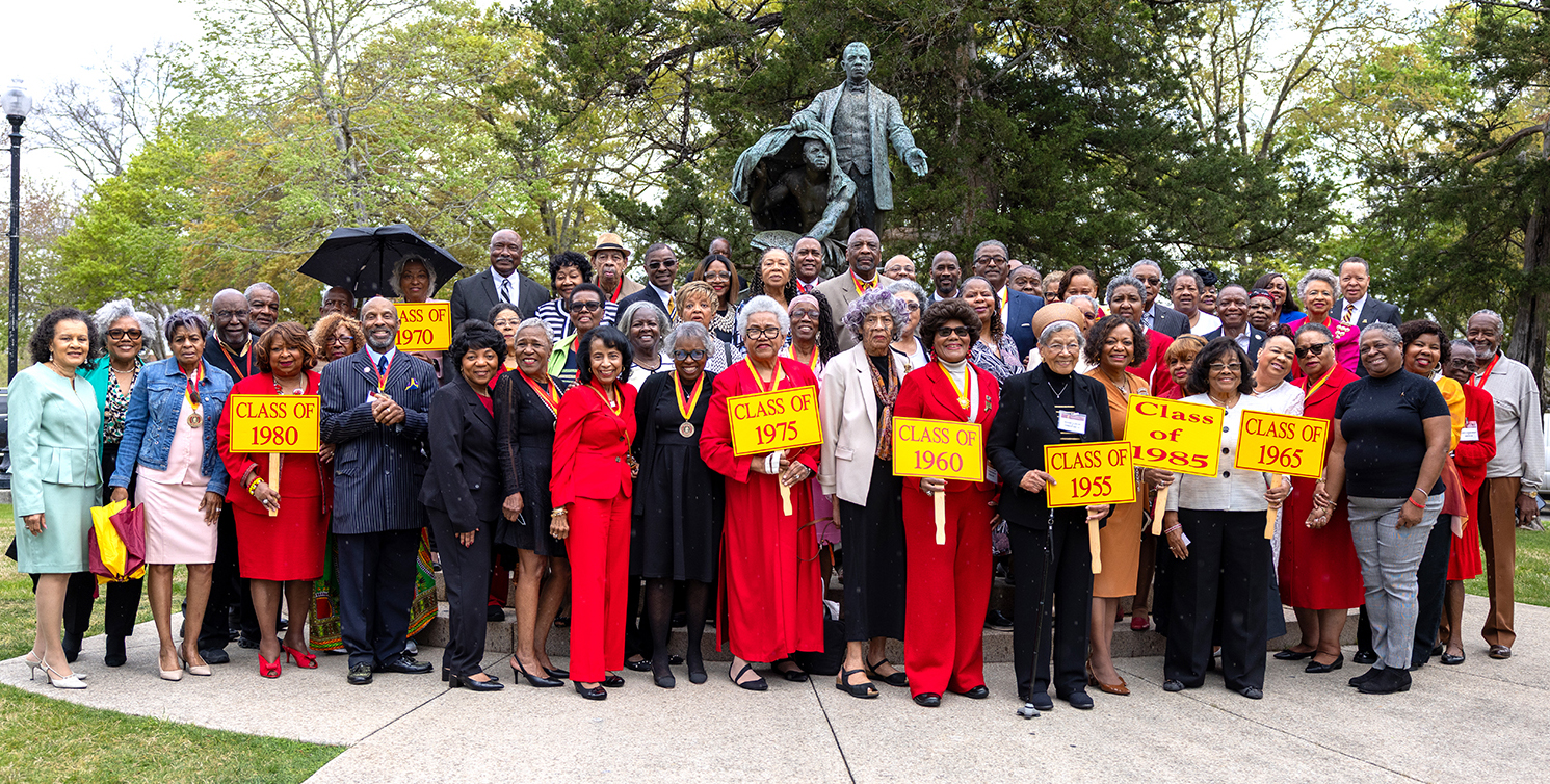 Group picture of 2025 Founders Day Reunion Classes.