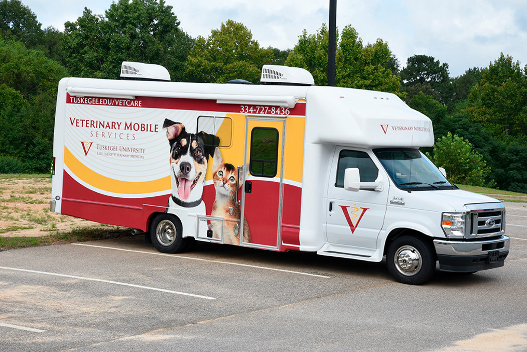 Parked veterinary mobile services vant