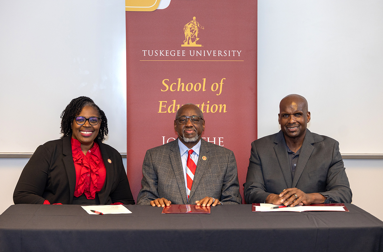 Dr. Mark Brown and Dr. Brooke Burks meets with Dr. Robert Whitman of LAUSD
