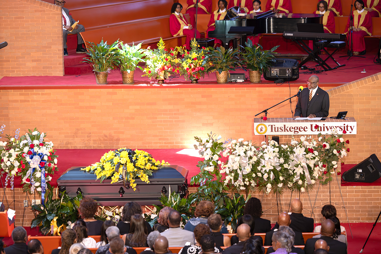 Dr. Mark Brown gives remarks during the funeral service.