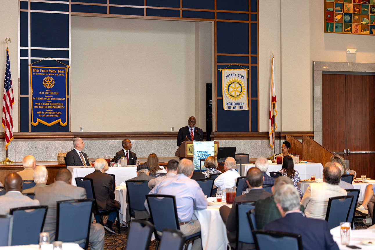 Rotary Club audience listens to Dr. Brown