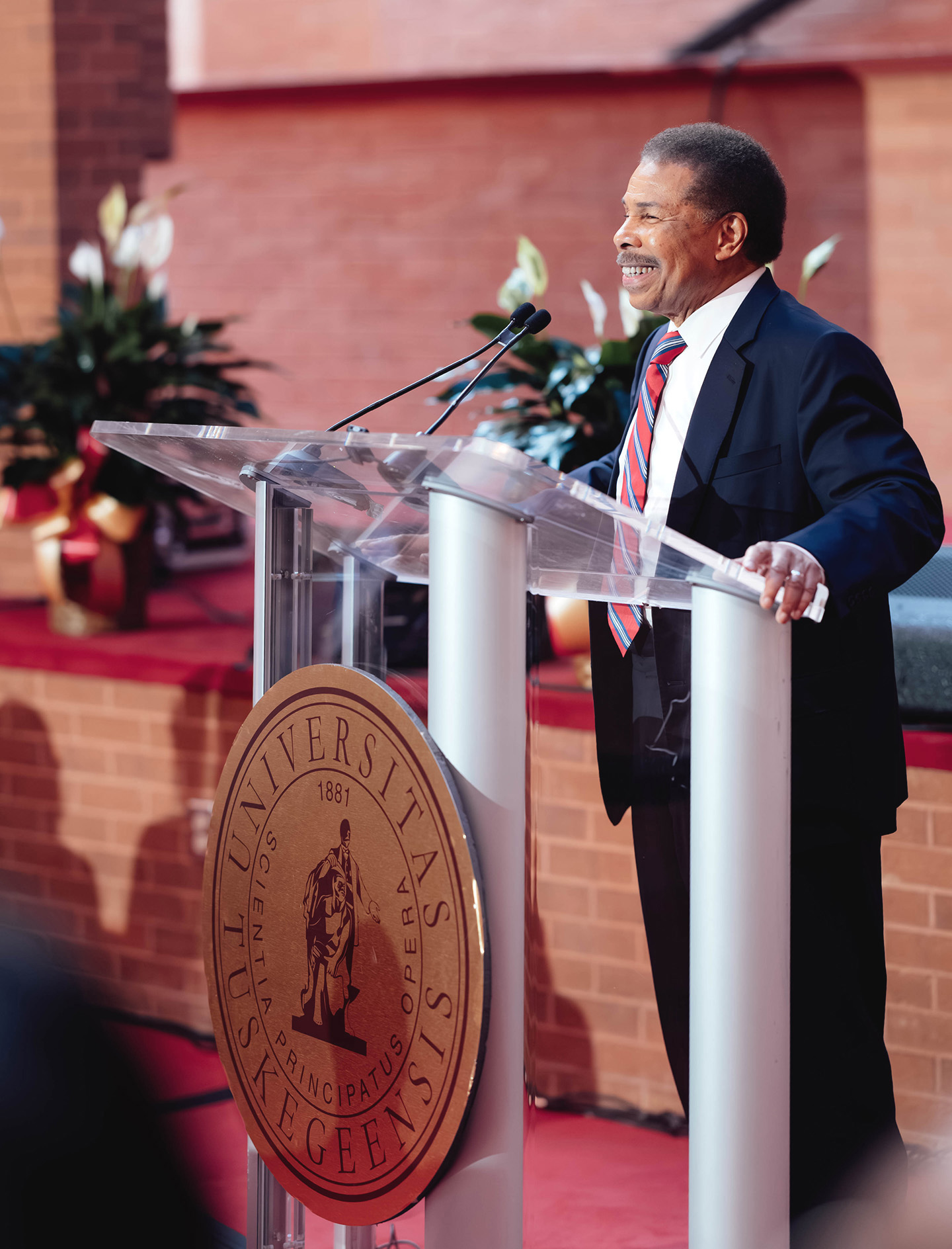 Dr. Bill Winston