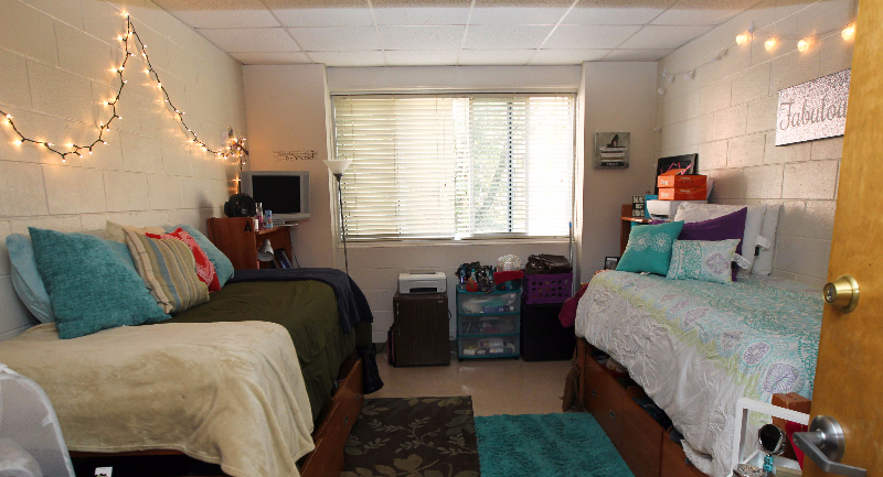 Younge Hall inside picture of dorm room